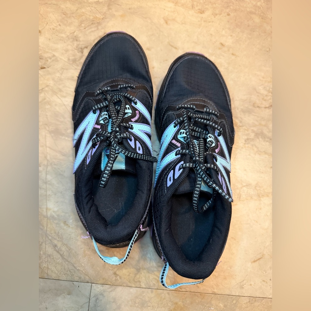 Black and White Athletic Shoes New Balance